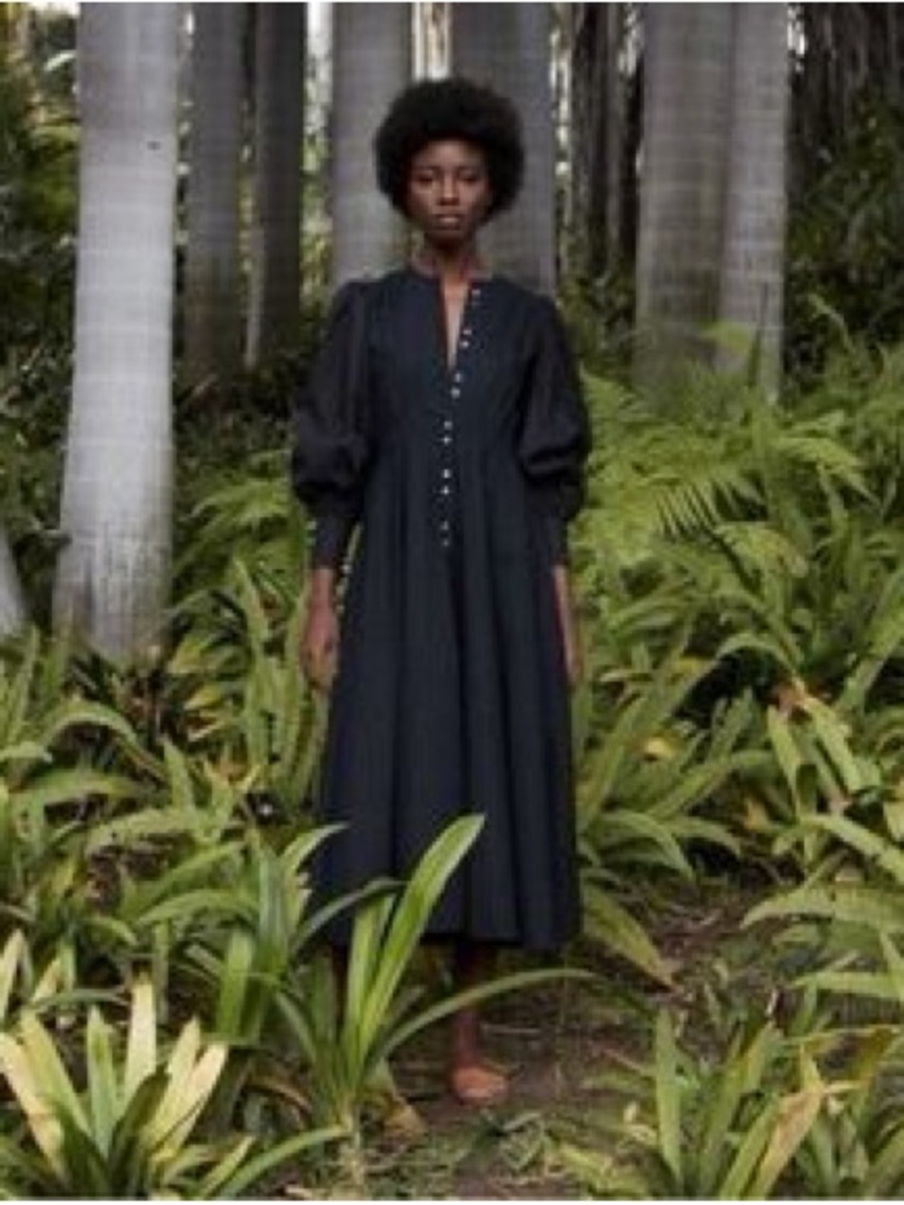 Doen Edlynne Classic Black Long-Sleeve Button Midi Dress